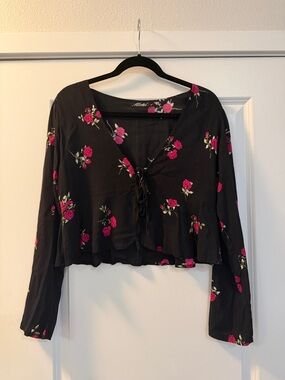 Motel Black Floral Tie-Front Crop Top